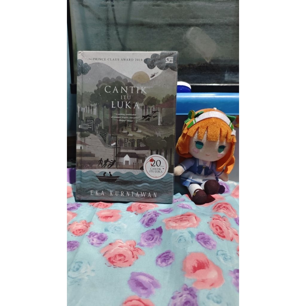 buku cantik itu luka hard cover