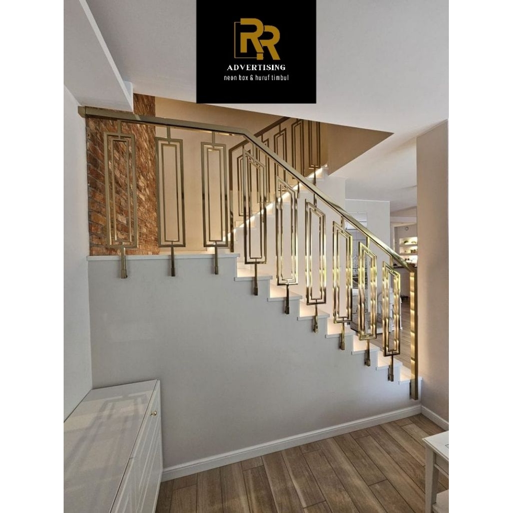 Railing Tangga Minimalis Modern Besi Hollow + Handle Kayu | Pagar Tangga Interior Industrial Custom