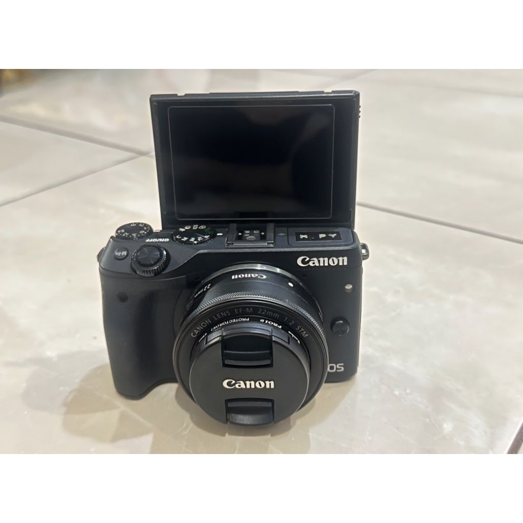 kamera Canon EOS M3 Fullset + bonus upgrade (seperti baru)