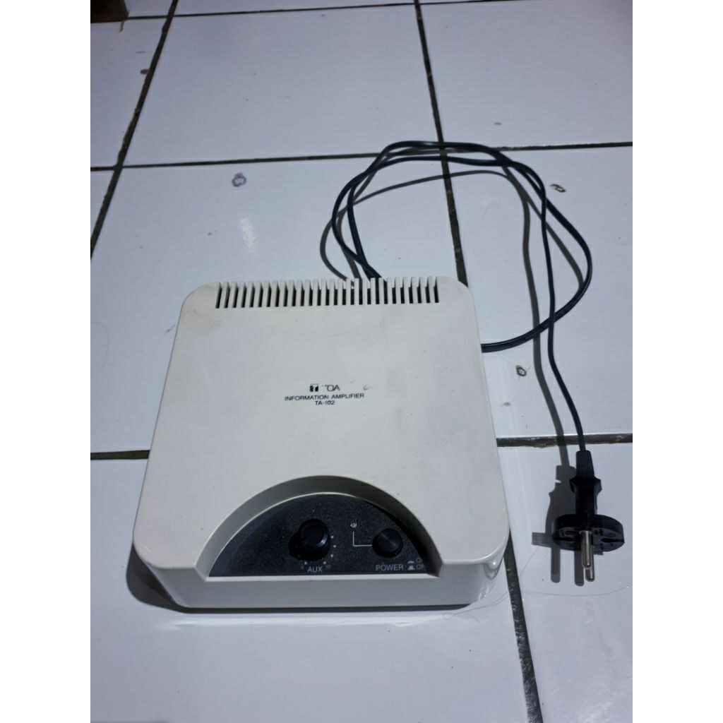 TOA amplifier mini TA-102
