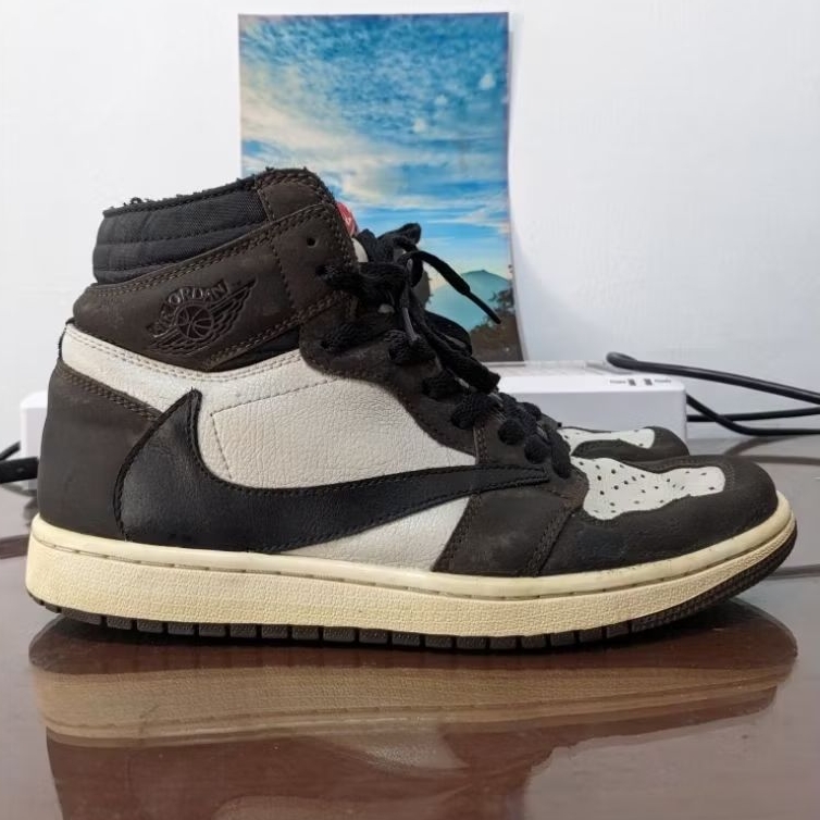 Nike Air Jordan 1 x Travis Scott Size 42