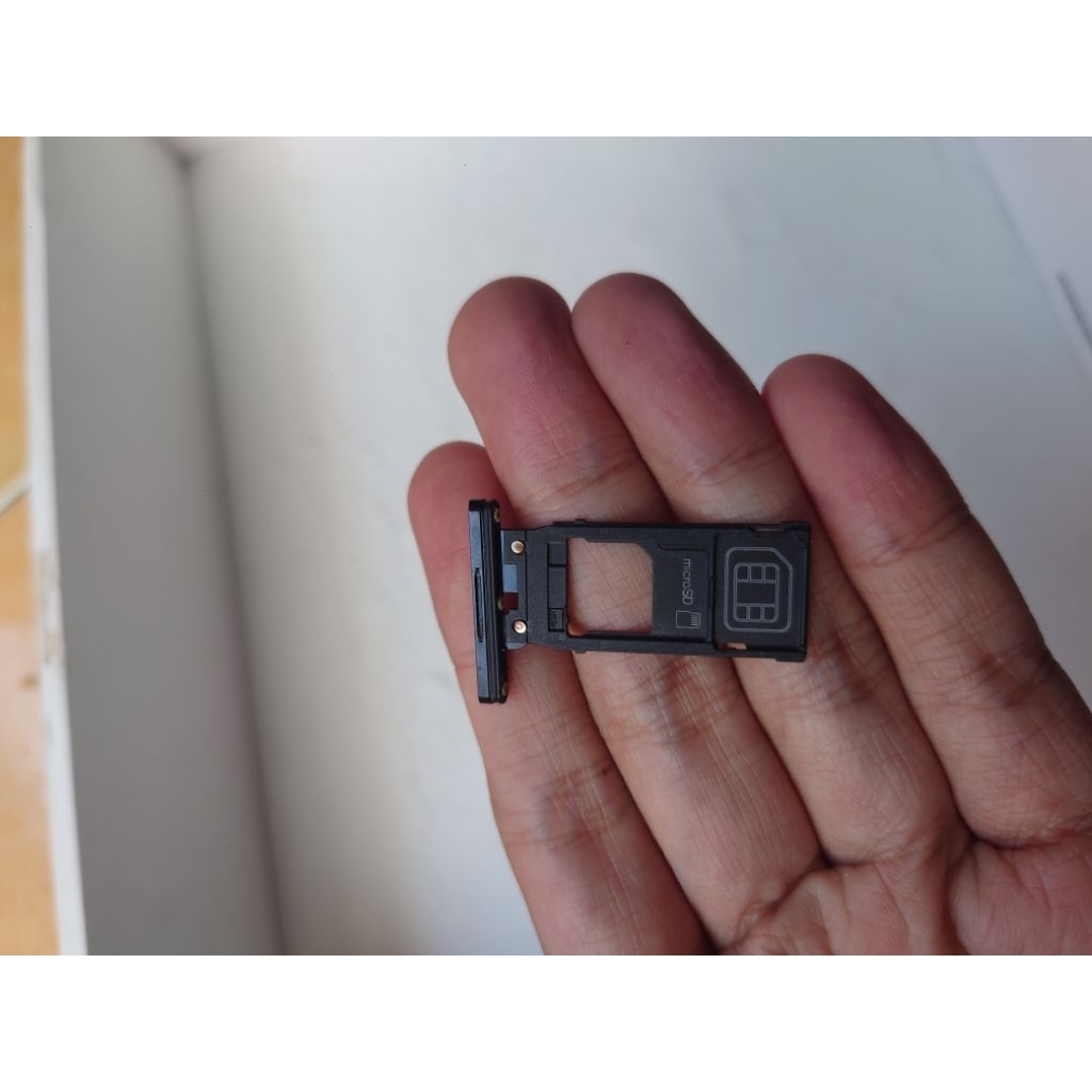 simtray sony xperia Xz3 original copotan