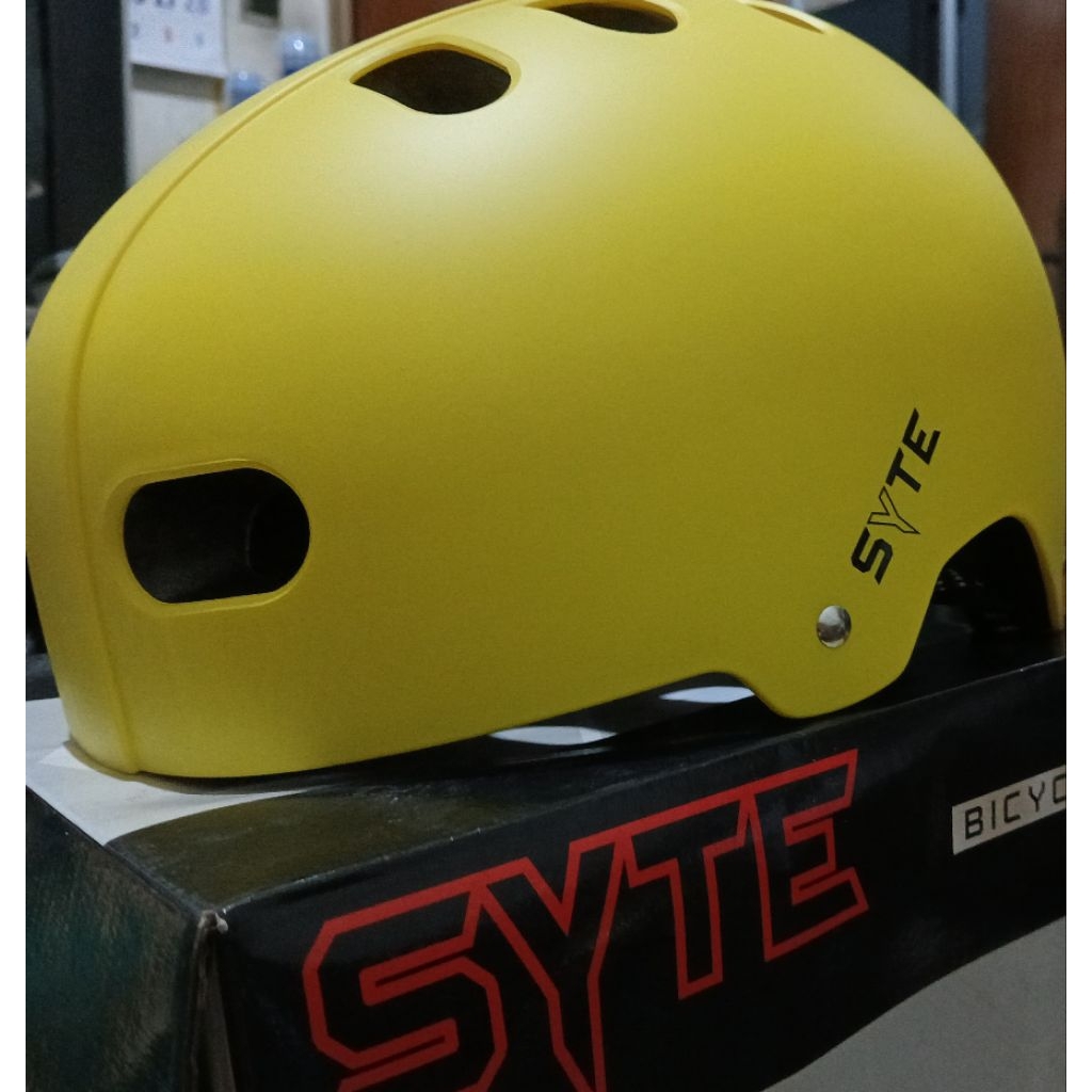 HELM SEPEDA SYTE PACIFIC