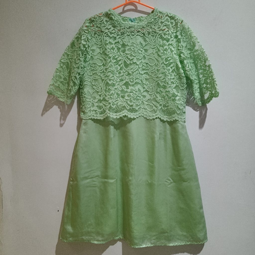 Dress Wanita Brokat Satin - Sage
