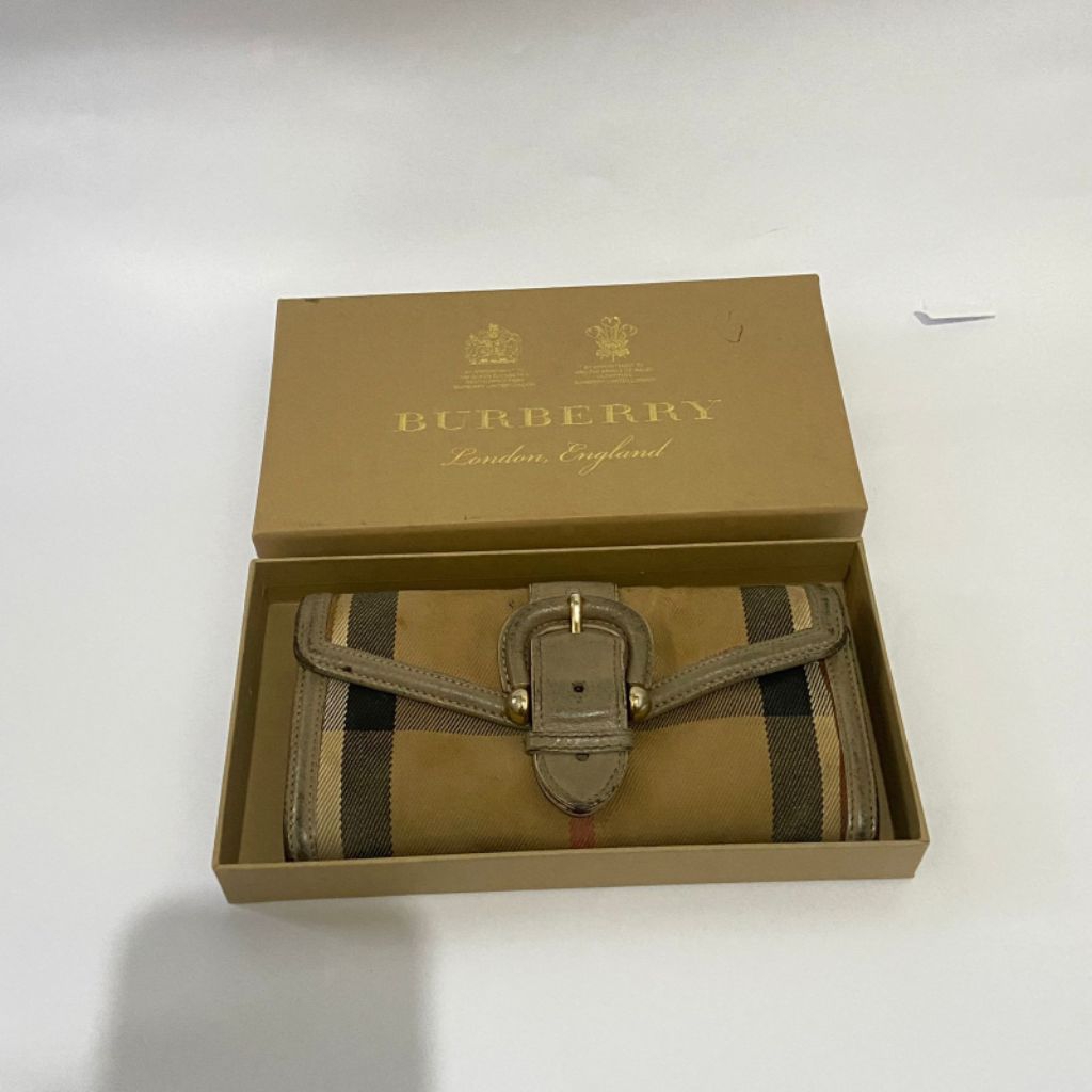 dompet branded preloved burberry* authentic