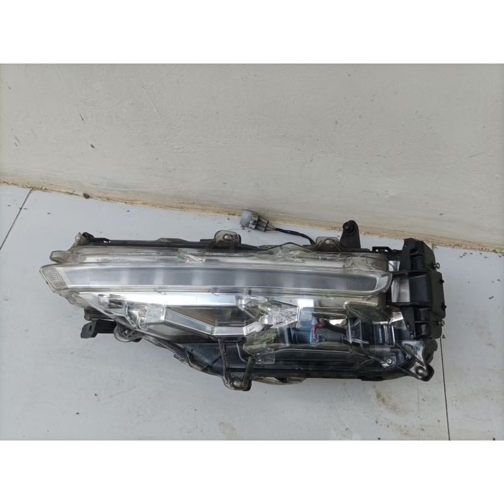 DRL TOYOTA FORTUNER legender GR/VRZ original