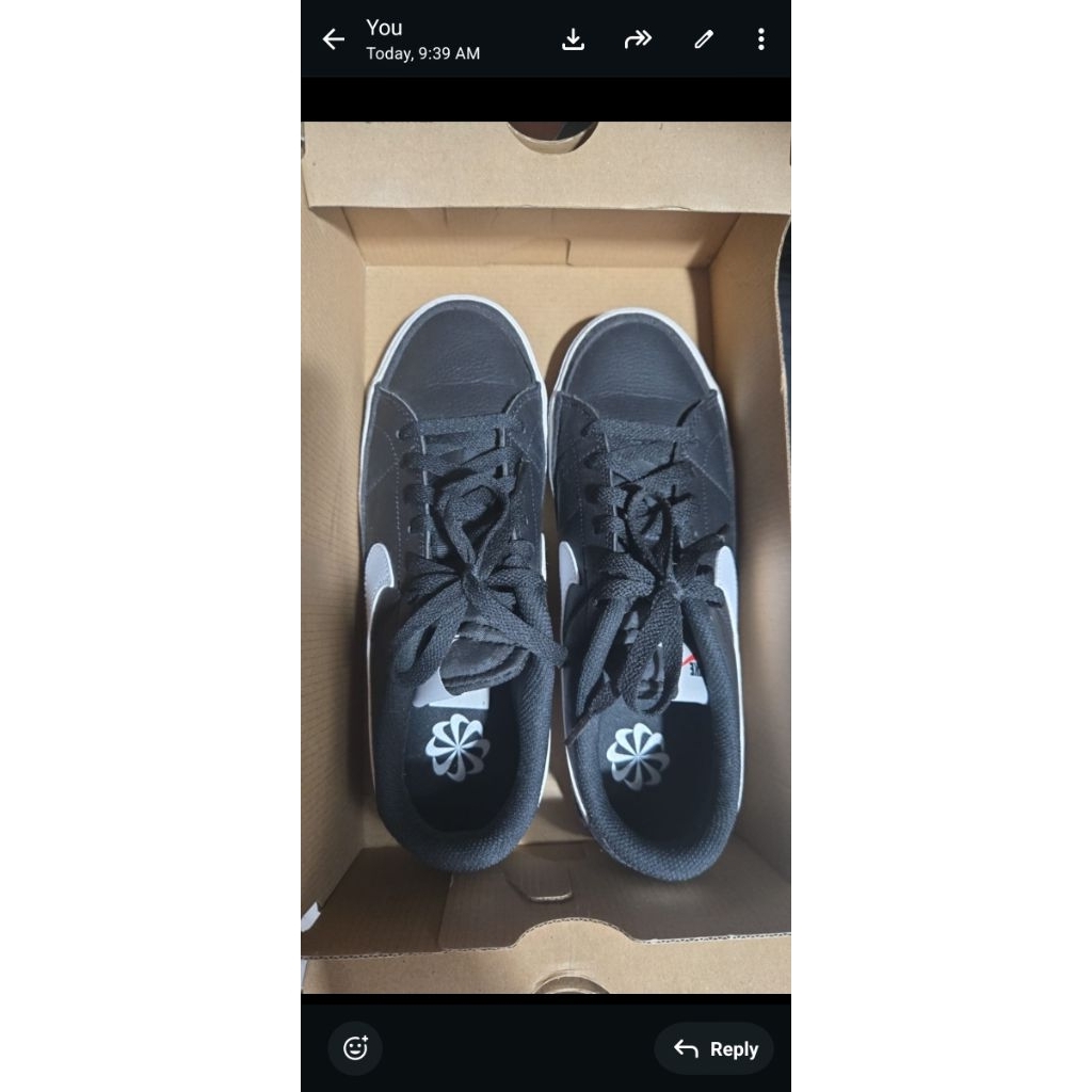sepatu nike sneaker hitam bahan kulit warna hitam 100% original mulus NEGO tipis
