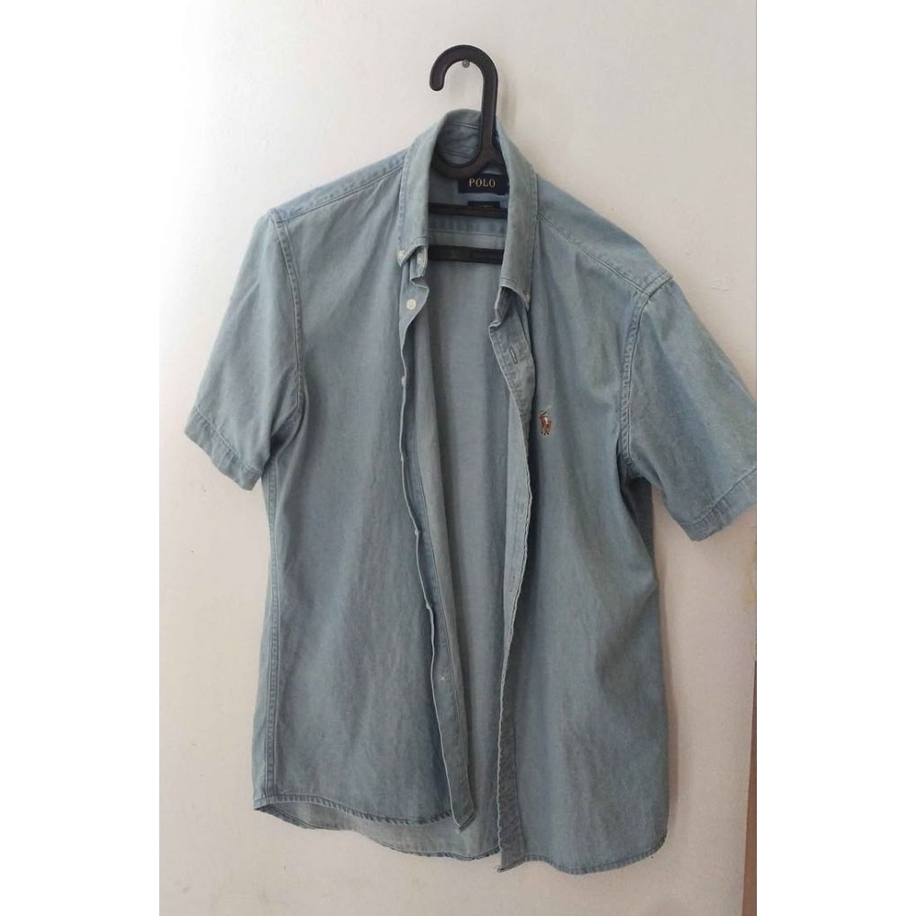 kemeja polo lengan pendek