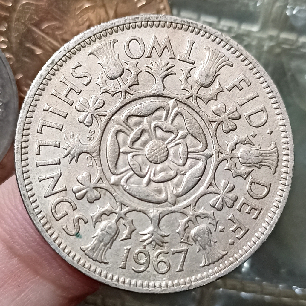 Koin Kuno Inggris UK 2 Shillings - Elizabeth II tahun 1967