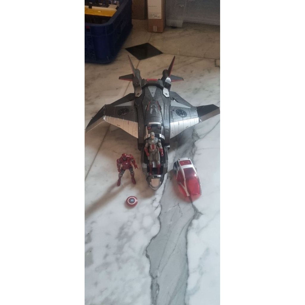 Hasbro Marvel Avengers Quinjet Attack Vehicle toy