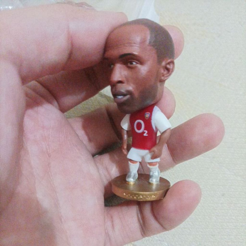 Action Figure Thierry Henry Arsenal Soccerwe