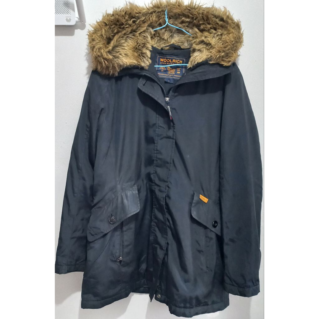 SemiParka Woolrich Berhodie Bulu Permanen