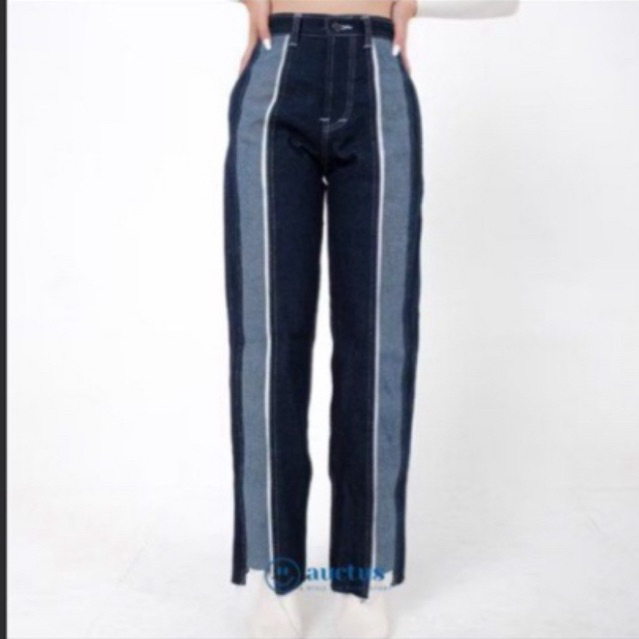 The Auctus Jeans