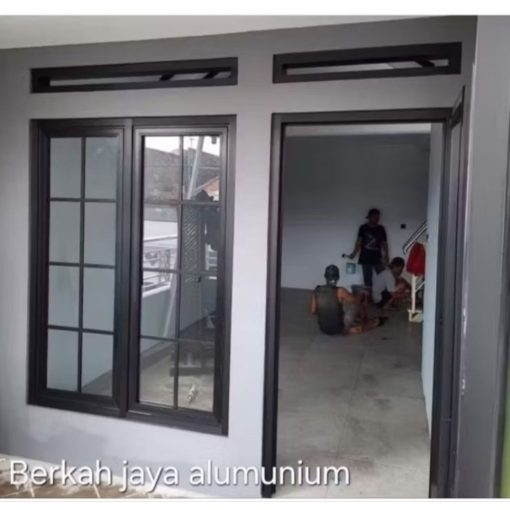 1SET PINTU SPANDREL ALUMUNIUM + KUSEN 3 inchi, LENGKAP dengan DUA DAUN JENDELA ORNAMEN+ LOBANG ANGIN