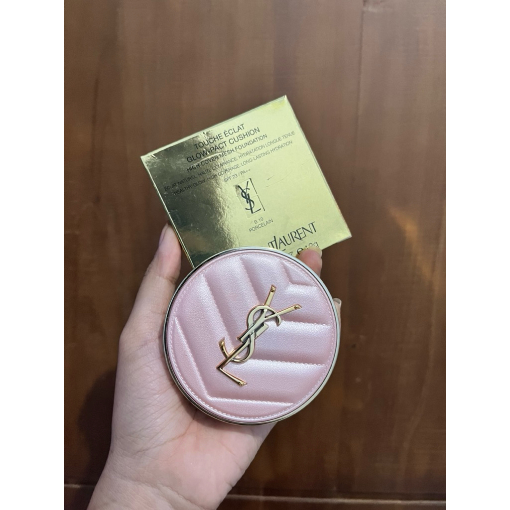 Cushion Ysl pink shade b 10