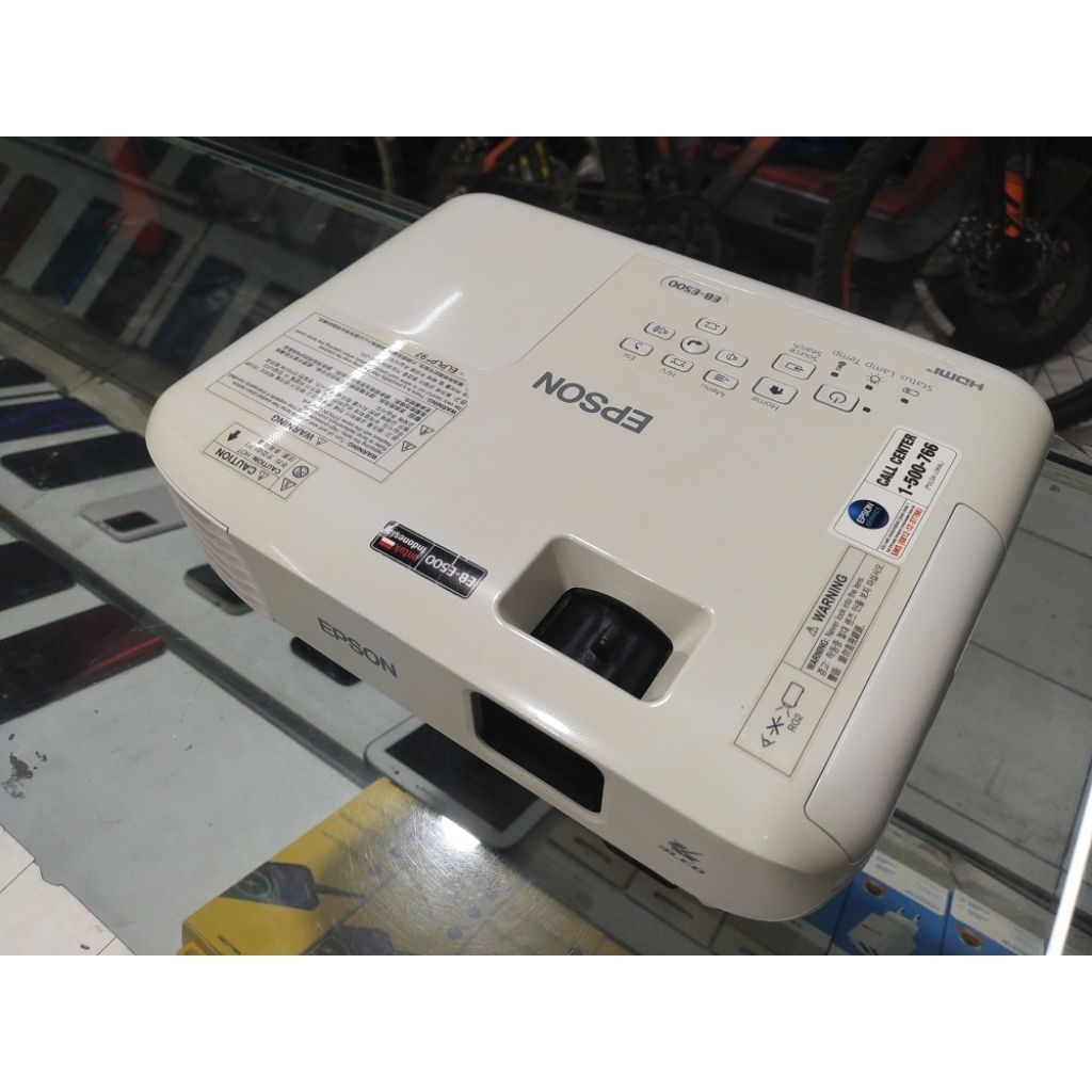 Proyektor Epson eb-E500