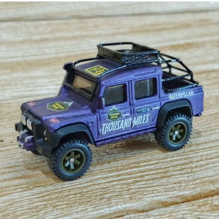 Hot Wheels Custom 15 Land Rover Defender Double Cab