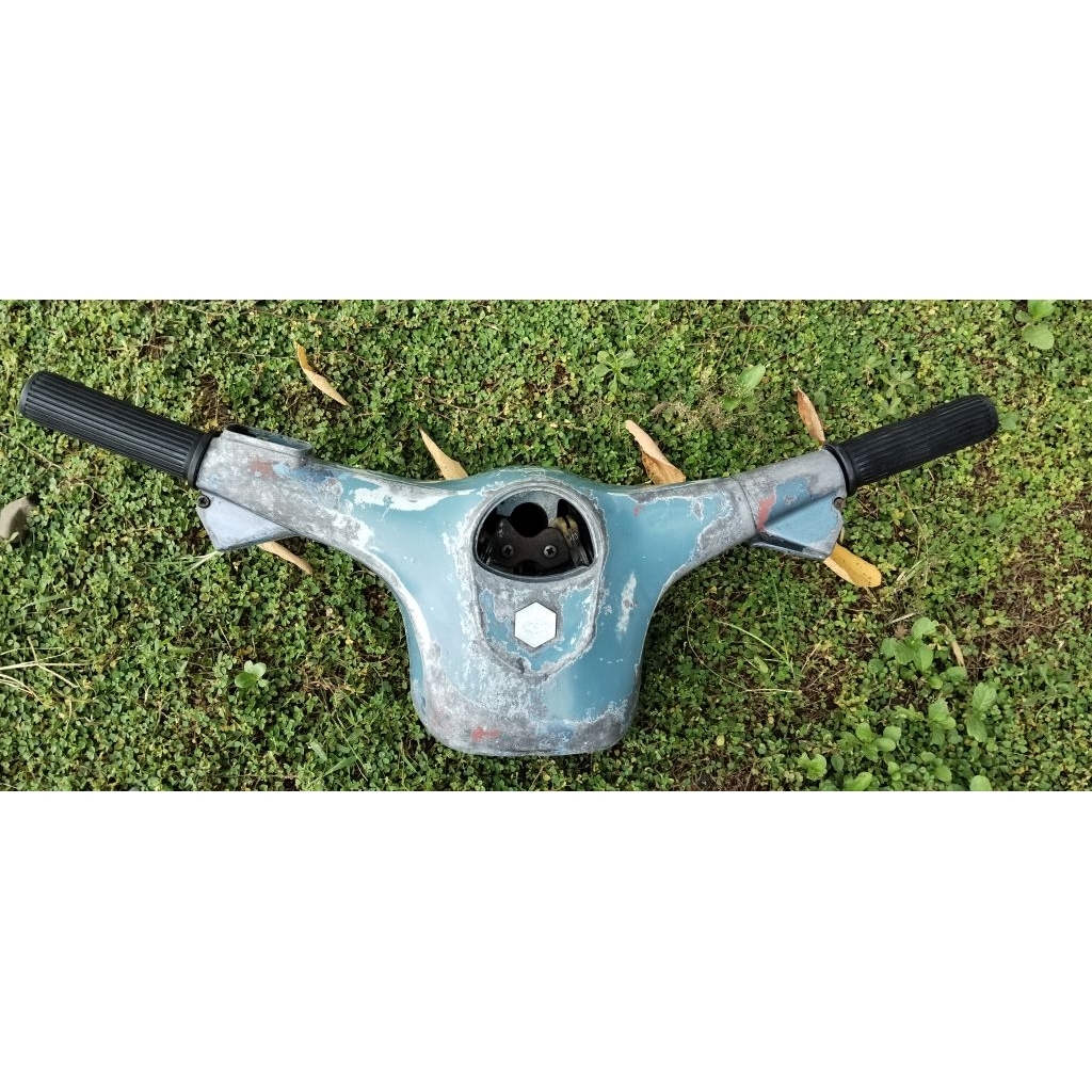 batok lampu depan kepala stang stir kepala vespa Super Sprint sprint super original bekas