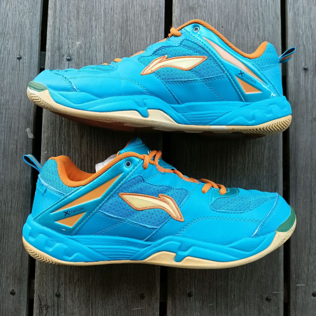 Sepatu badminton Lining AYTK 055(Second)