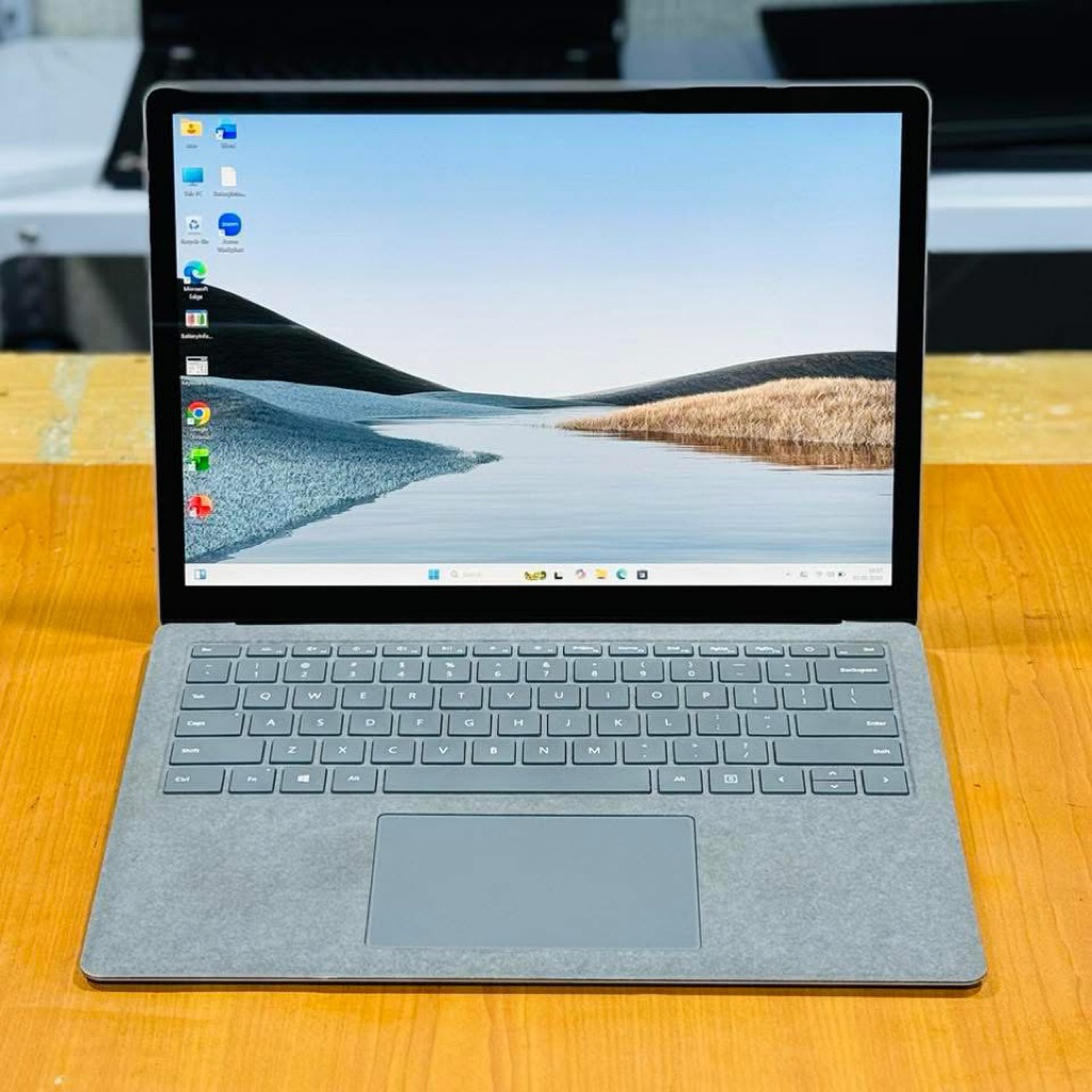 SURFACE LAPTOP 4 TOUCHSCREEN- INTEL CORE I7 GEN11 - RAM 16 GB - SSD 256 GB - VGA INTEL IRIS XE - LAY
