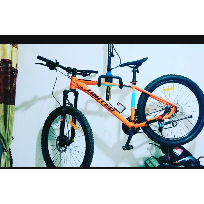 gantungan sepeda dinding rak sepeda rak dinding