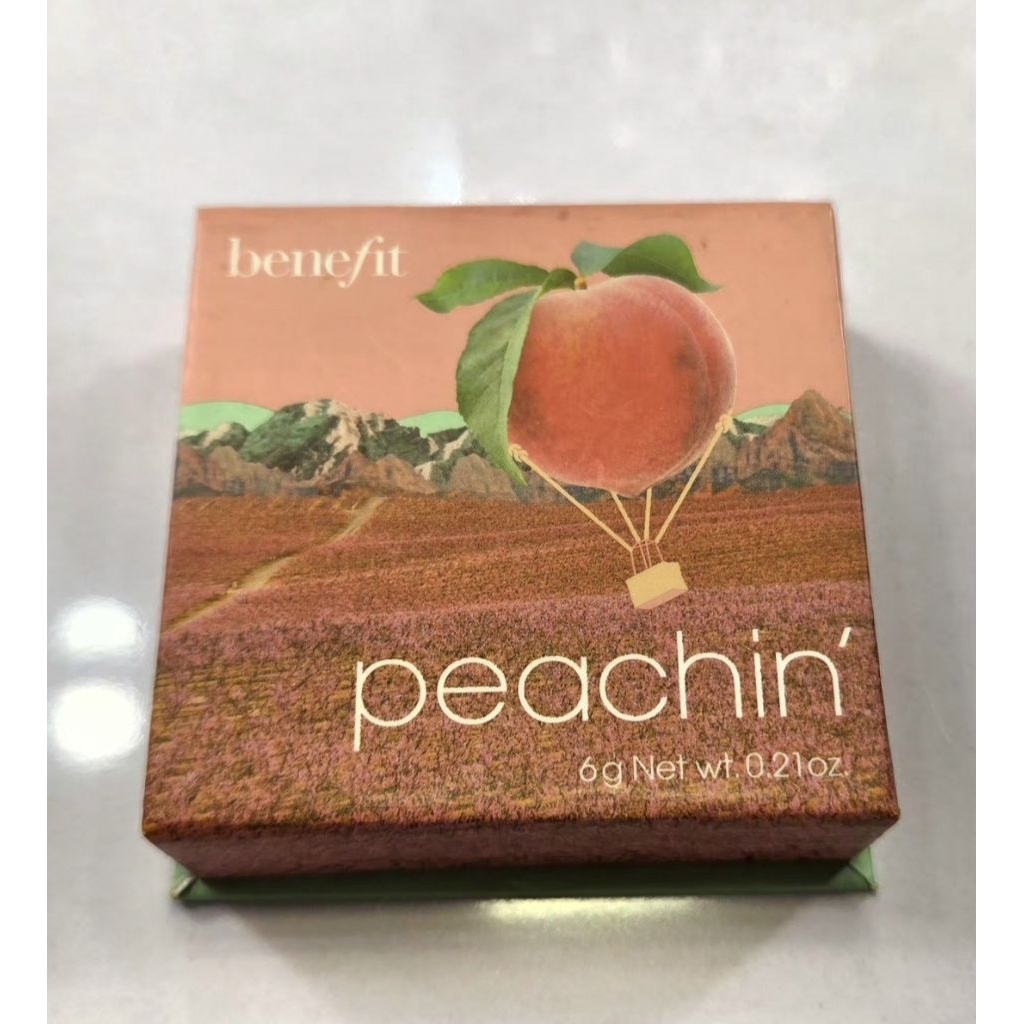Benefit blush in "Peachin"