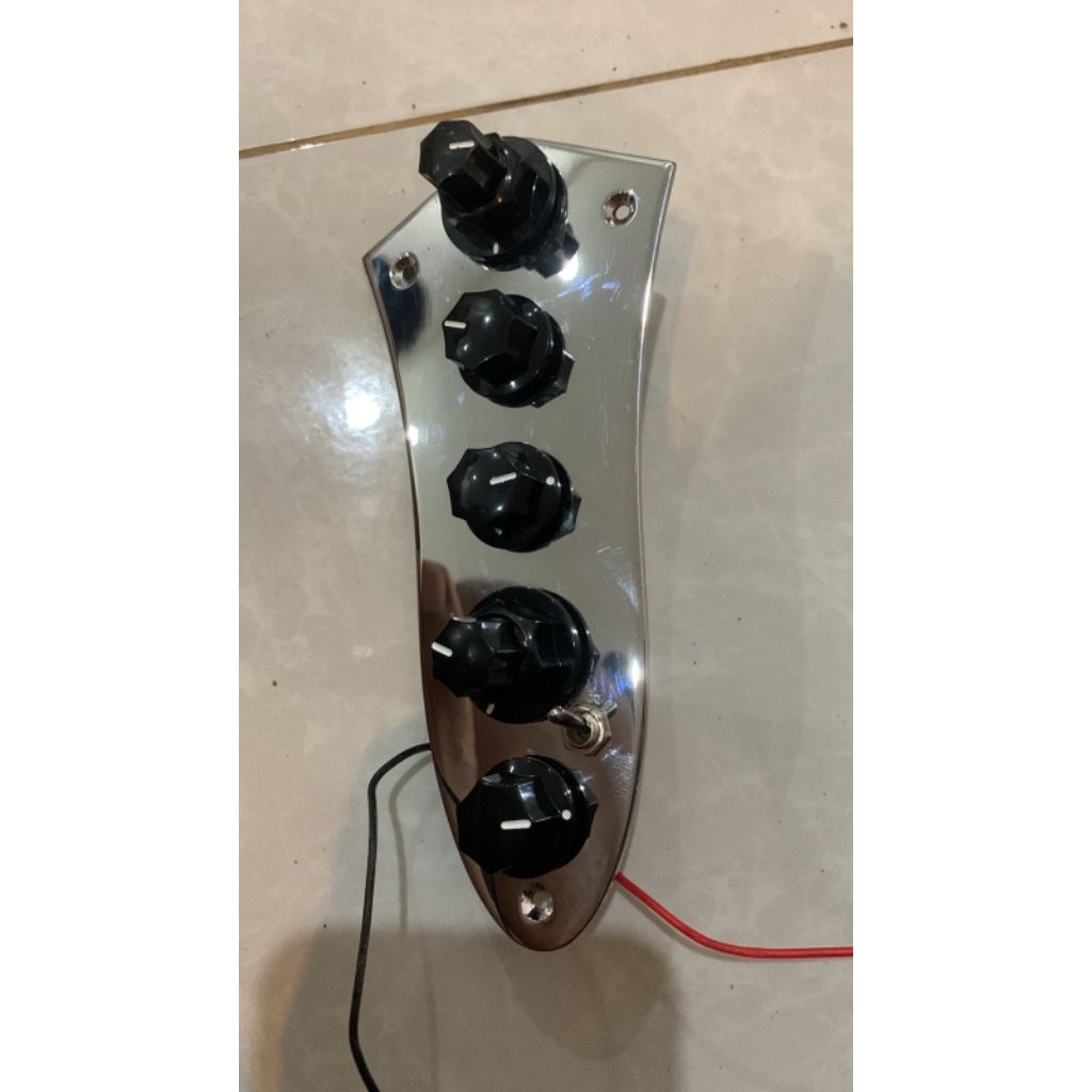 Preamp Bass Active Model JazzBass ( LikeNew )