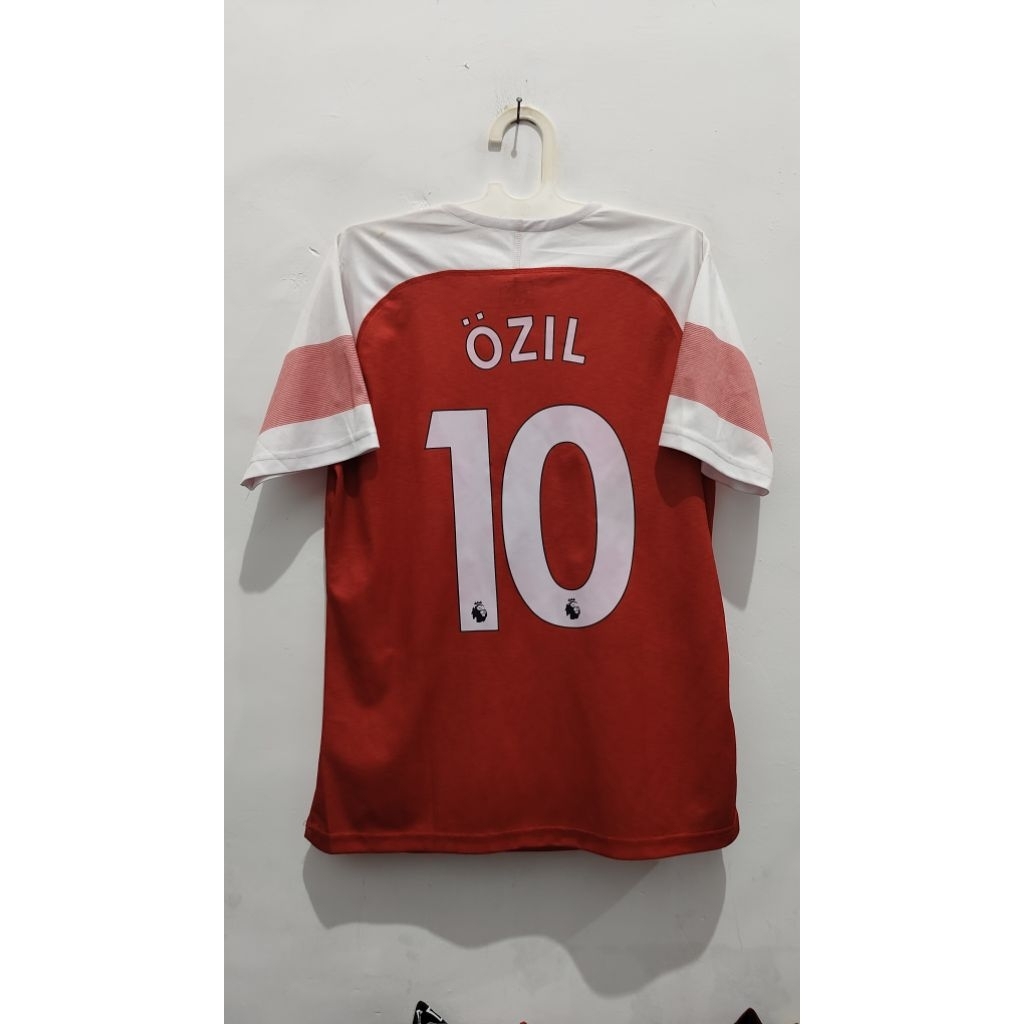 jersey Retro Ars3n@l Ozil size M