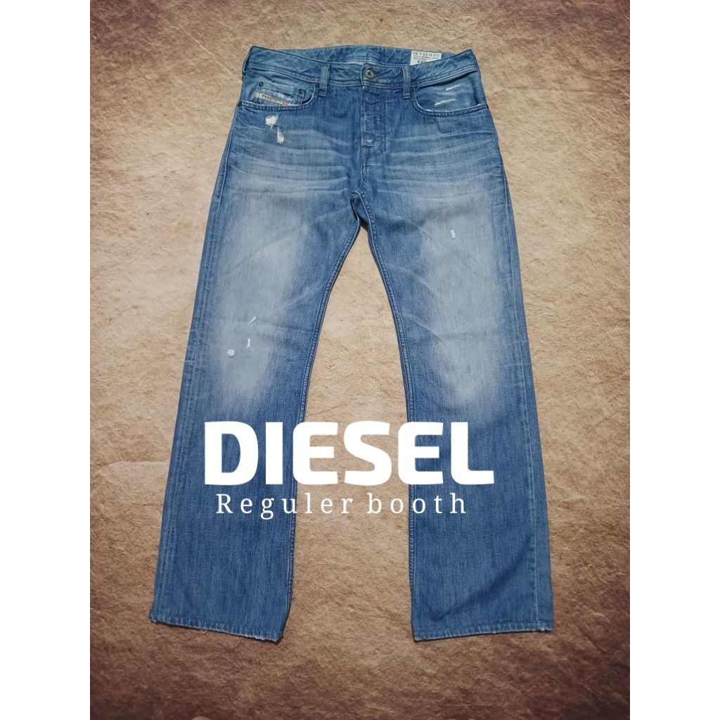 Celana jeans pria DIESEL reguler booth bekas pakai