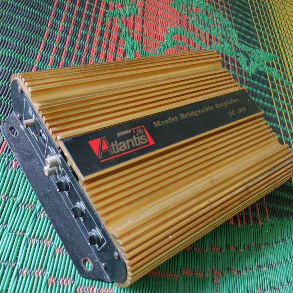 Amplifier Mobil Aki monoblock