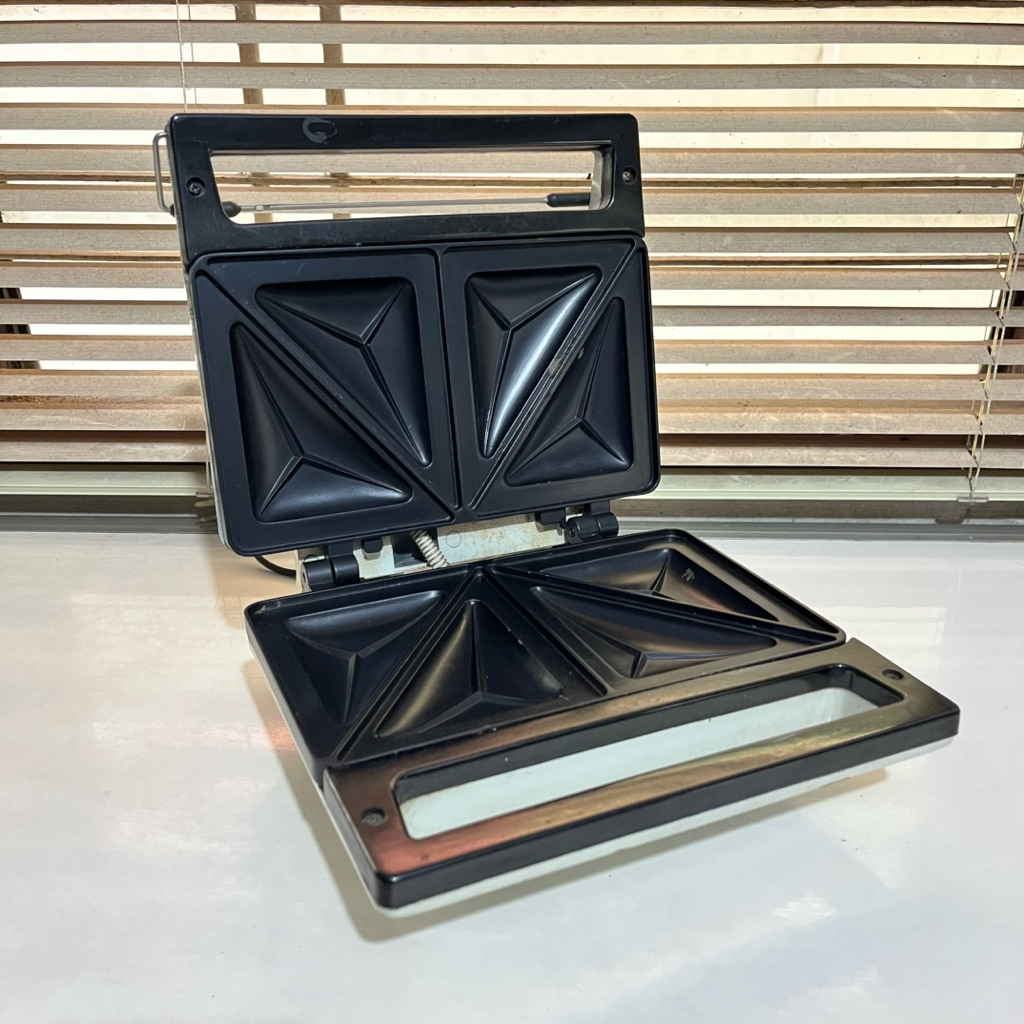 Preloved Philips Sandwich Toaster