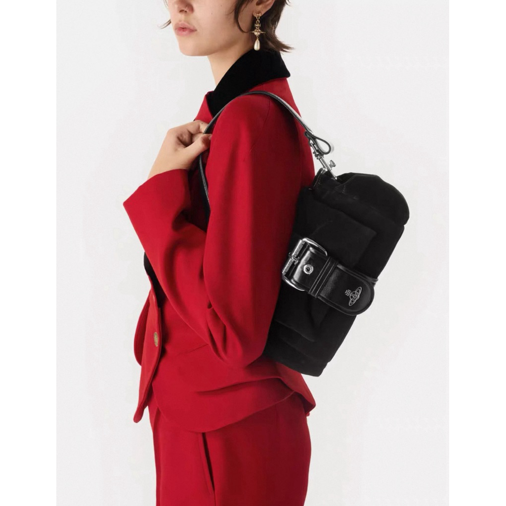 READY VIVIENE WESTWOOD black leather bag