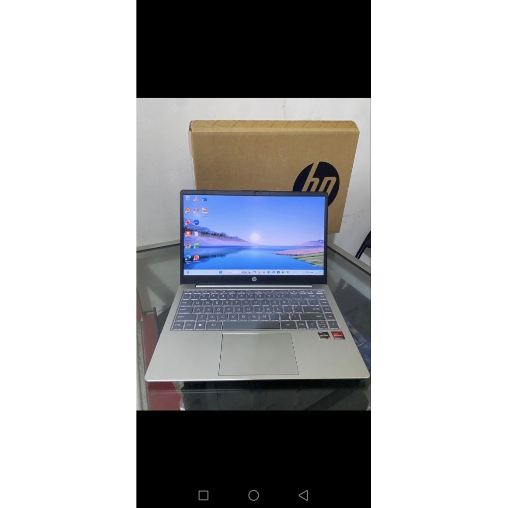 Laptop Hp 
Amd Ryzen 3-7320U Radeon Graphic