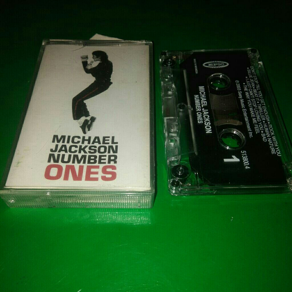 kaset pita Michael Jackson number ones