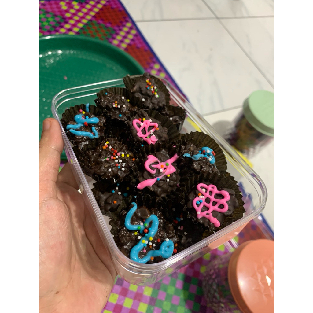 KUE COKLAT KACANG