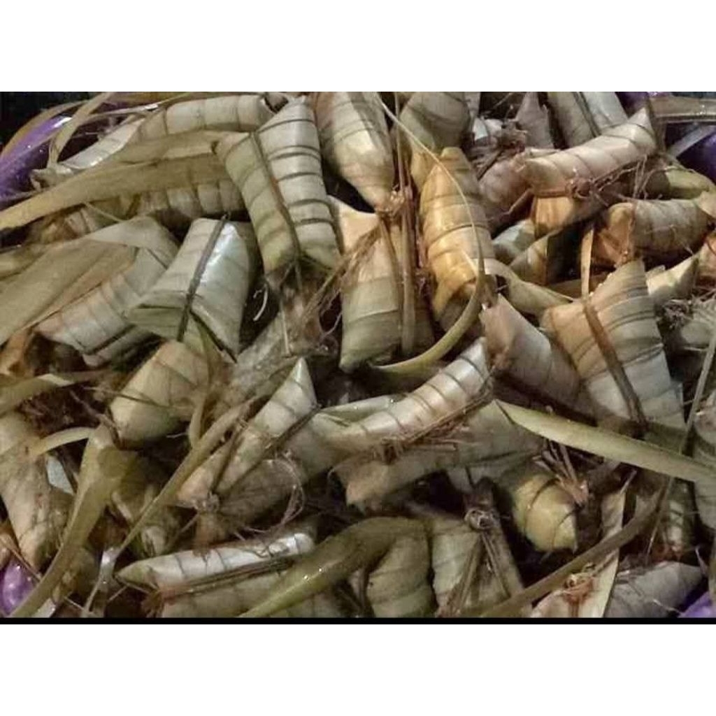 Lepet ketan besar enak gurih pengiriman instan pagi/lepet siap makan
