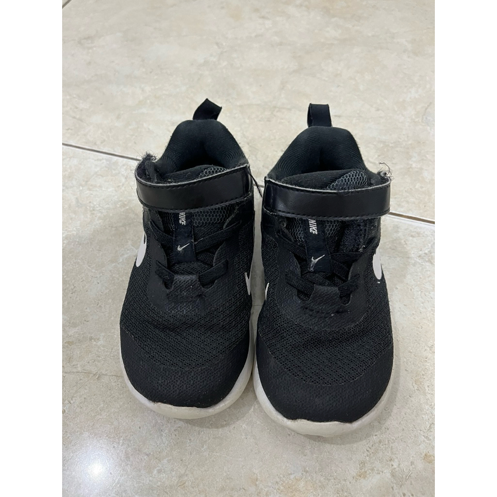 Sepatu Nike Anak Bekas