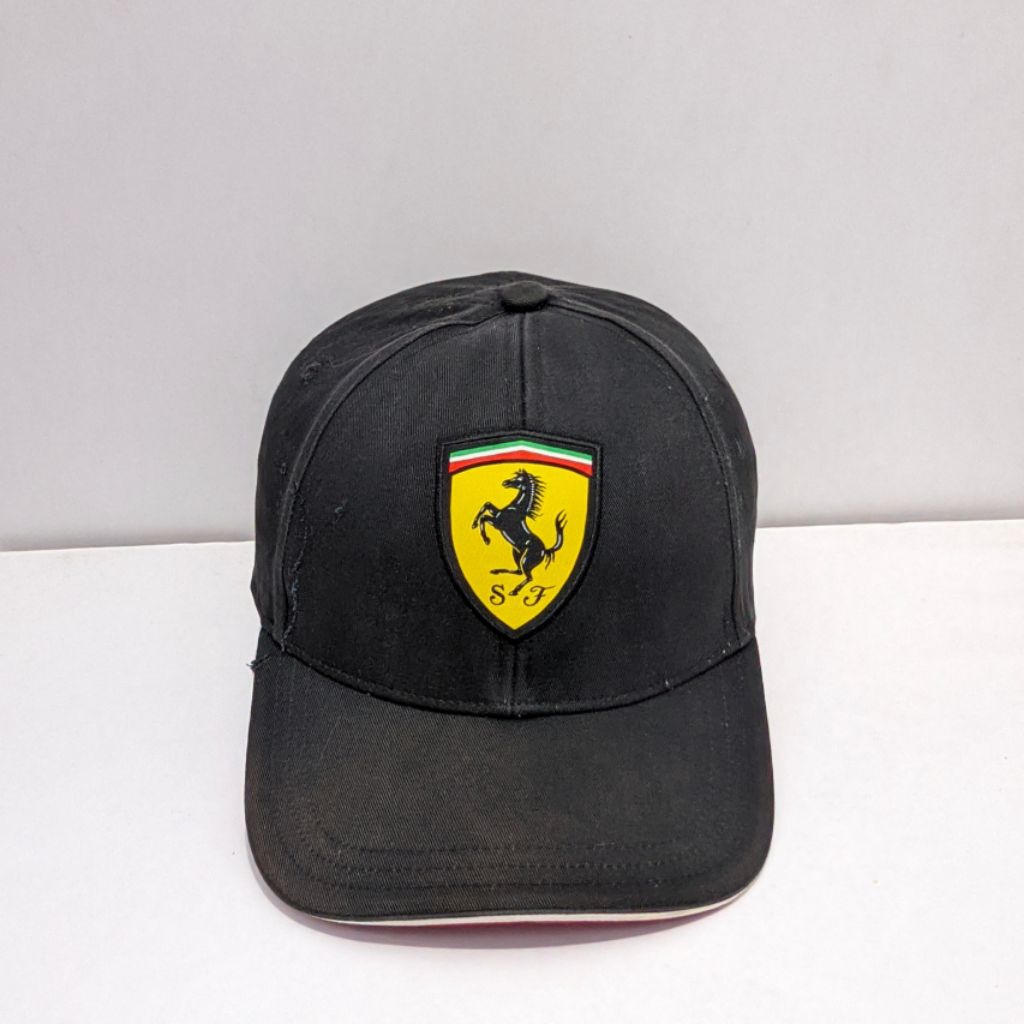 Topi By Ferrari