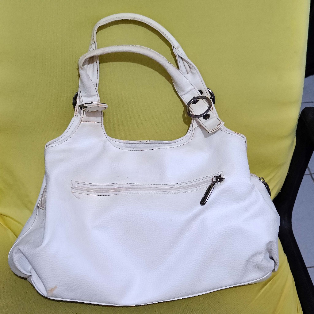 BEKAS, Tas Perempuan Bekas merk Elizabeth