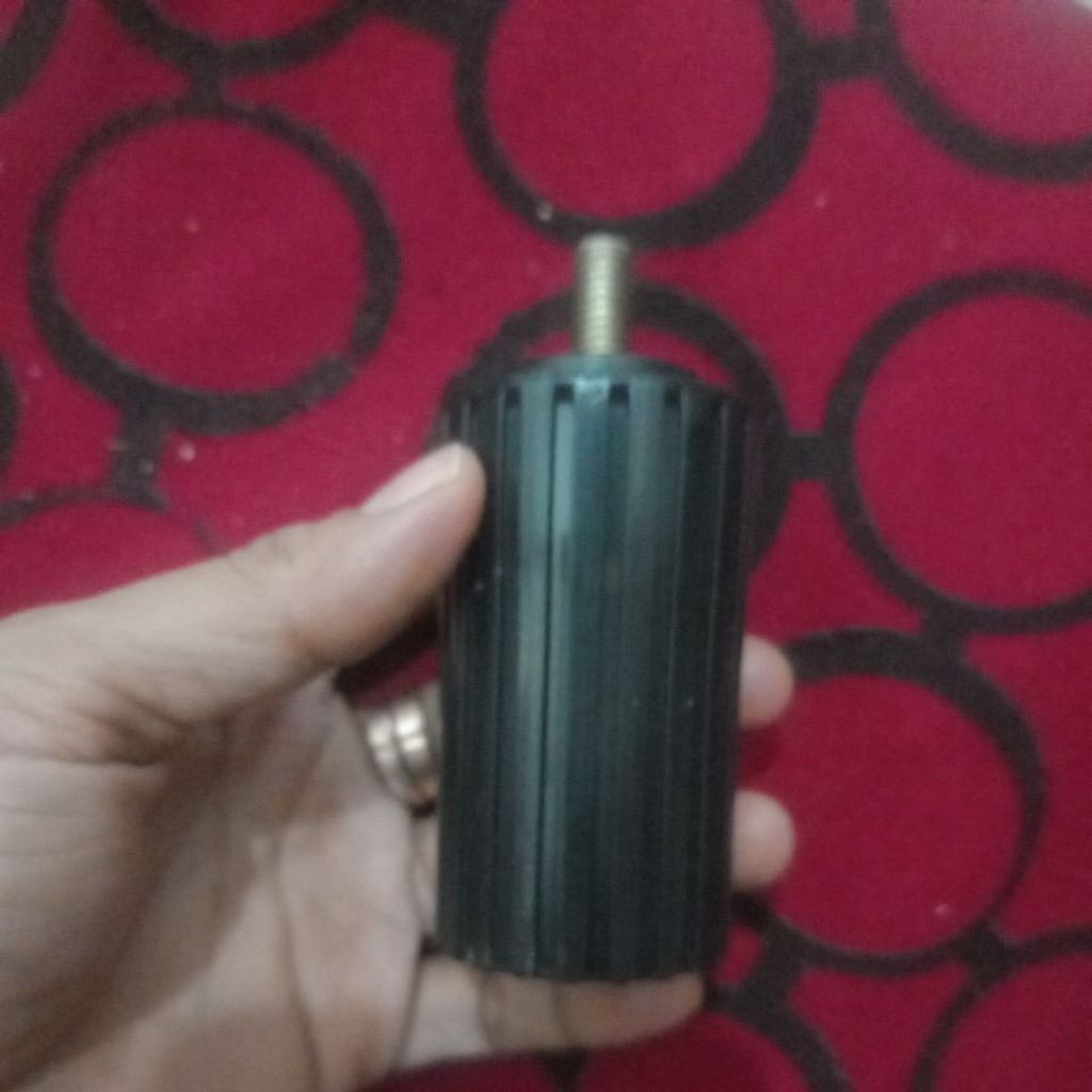 kaki model panjang bawah kulkas .polytron