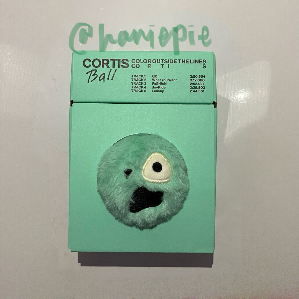 CORTIS BALL OFFICIAL (box + cd + ball)