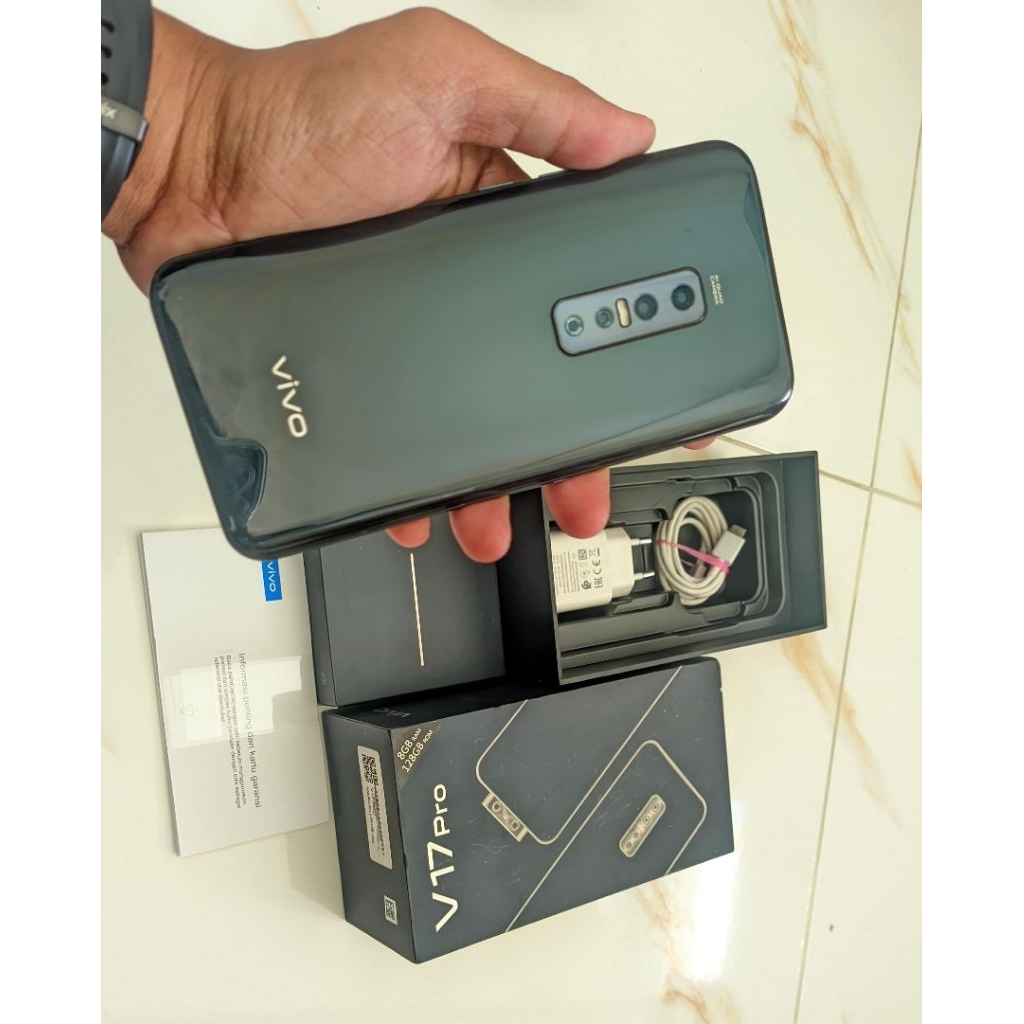 VIVO V17 PRO RAM 8/128 SECOND FULSET