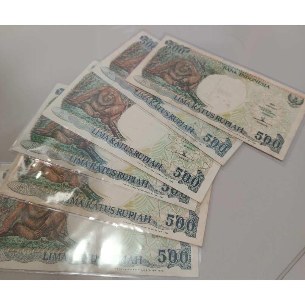 Uang 500 gambar orang utan