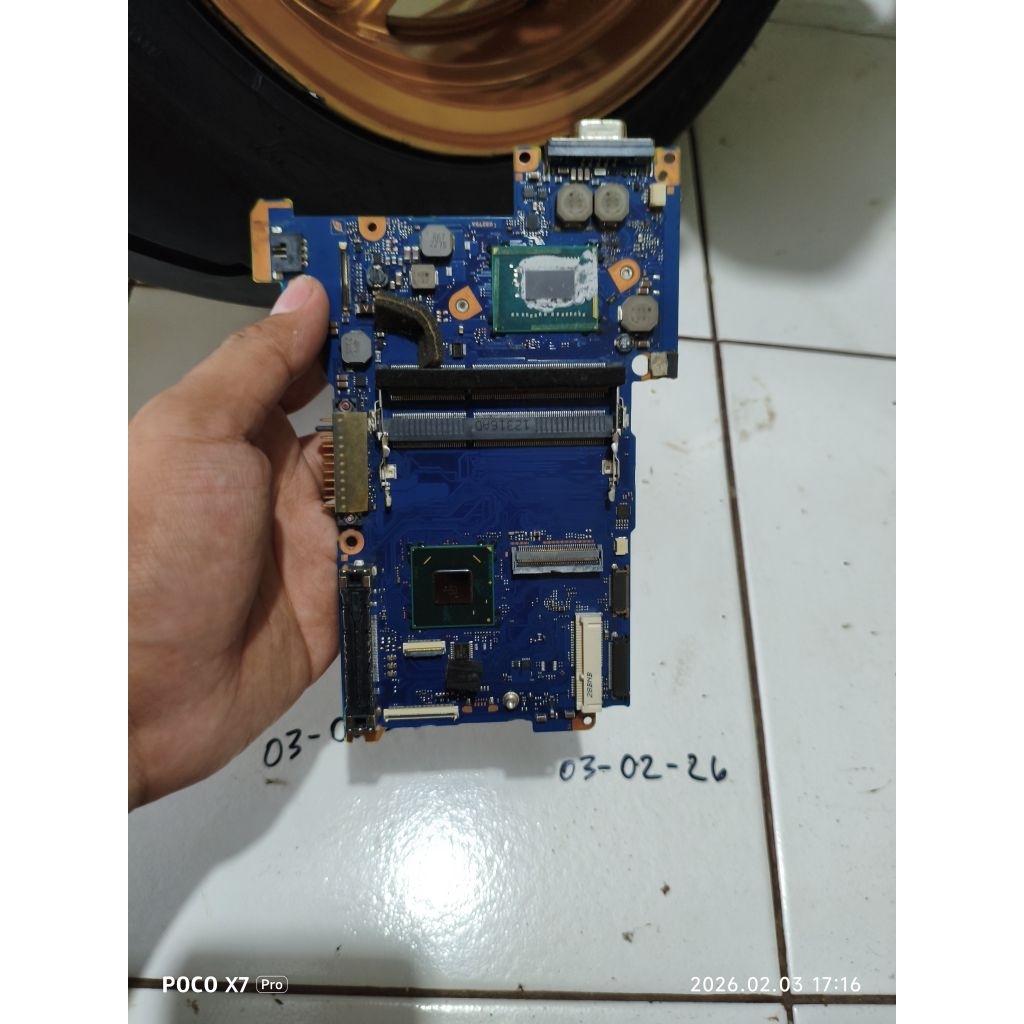 bahan motherboard laptop Toshiba r732 r732/f ori
