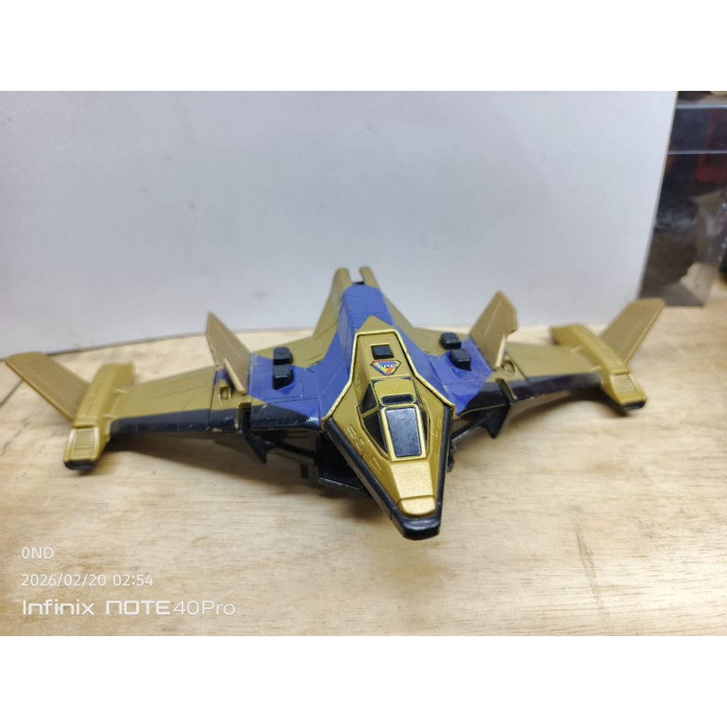 bandai DX GUTS EAGLE SUPER GUTS dari serial Ultraman Dyna