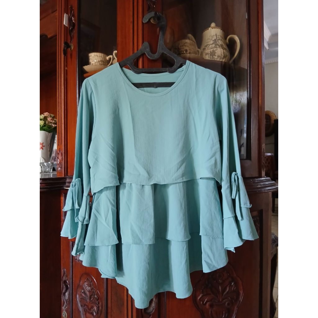blouse sage