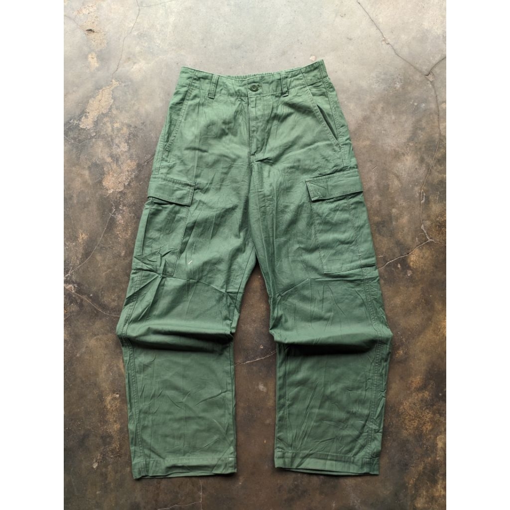 uniqlo cargo baggy pants