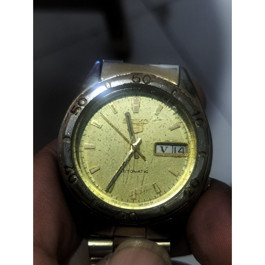 Jam Tangan Pria Seiko 5 Automatic Gold Dial Vintage Original 7009-876A