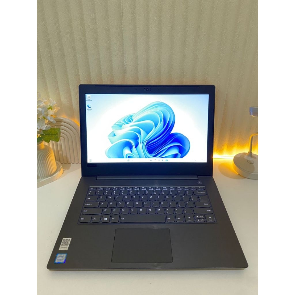 Laptop Lenovo V330Laptop