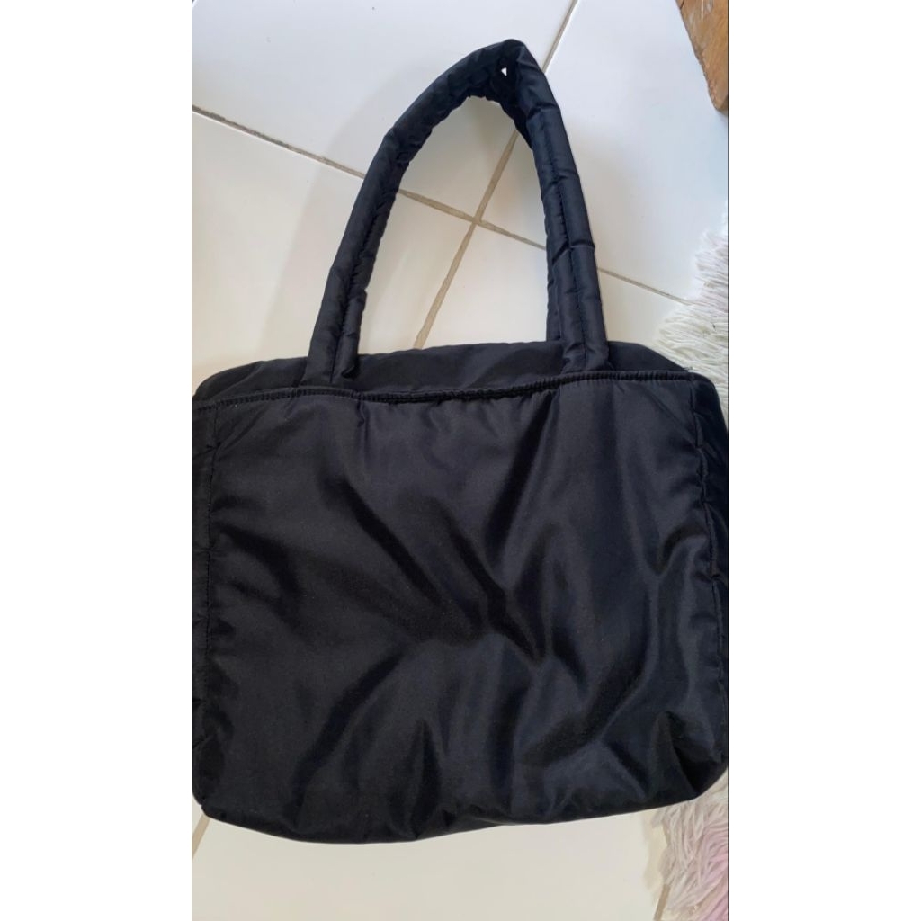 Preloved Puffy Bag Hitam